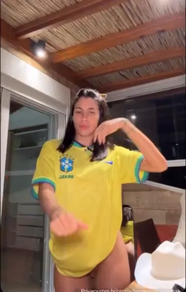 fernandamotafarhat - #2394328