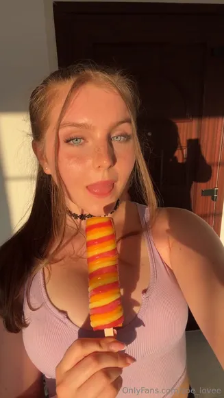 zoelovee - #12547483